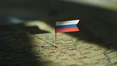 Mapa e bandeira da Rússia