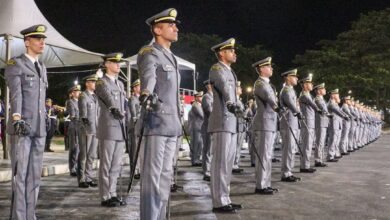 A oportunidade, direcionada a jovens que desejam a carreira militar e a formação em engenharia, oferece 65 vagas, 52 para ampla concorrência e 13 destinadas a candidatos negros.