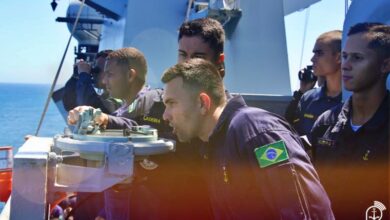 Missão de adestramento reúne meios navais, aeronavais e 253 Aspirantes em comissão entre o Sudeste e o Nordeste do País