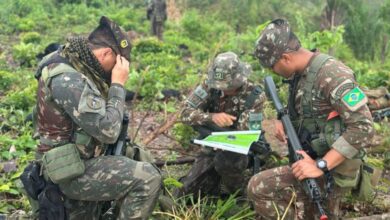 O Exército Brasileiro, por meio do 24º Batalhão de Infantaria de Selva, realizou um exercício na Reserva Biológica do Gurupi, focando na proteção ambiental e na prontidão militar.