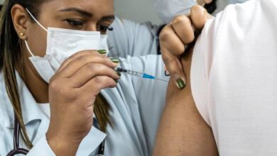 Com a oscilação de temperatura, especialistas recomendam imunização para evitar casos graves relacionados às doenças respiratórias