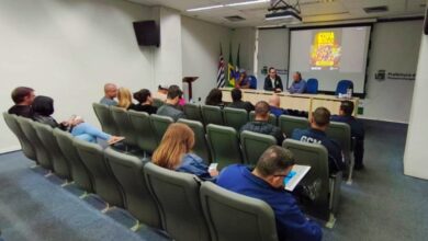 Reunião na sede do Executivo.