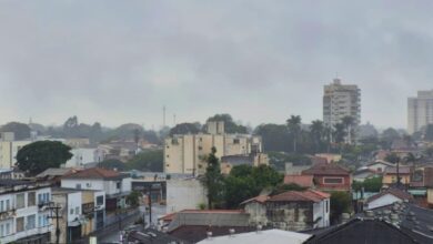 Manhã chuvosa em Pindamonhangaba. (Foto: PortalR3)