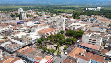 Vista aérea da região central da cidade. (Foto: PortalR3)