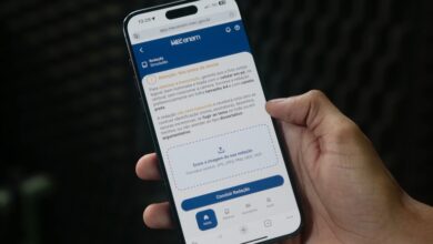 Ferramenta lançada pelo MEC visa apoiar estudantes na preparação para o Enem, com simulados de questões alternativas, correção automatizada de redação, materiais de reforço e assistente virtual