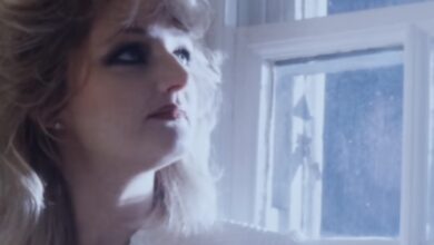 Cantora galesa marcou a música pop dos anos 1980 com voz rouca, baladas dramáticas e sucessos que atravessaram gerações