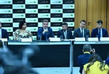 Em entrevista coletiva na sede do Ministério da Justiça e Segurança Pública (MJSP), em Brasília, o diretor de Operações Integradas e de Inteligência (Diopi) da Secretaria Nacional de Segurança Pública (Senasp), Anchieta Nery, explicou que o que se apurou na Operação Rede Interrompida não diz respeito meramente a opiniões emitidas nas redes sociais